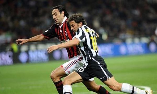 Alessandro Nesta trong màu áo AC Milan