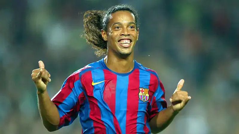 Ronaldinho trong màu áo Barcelona