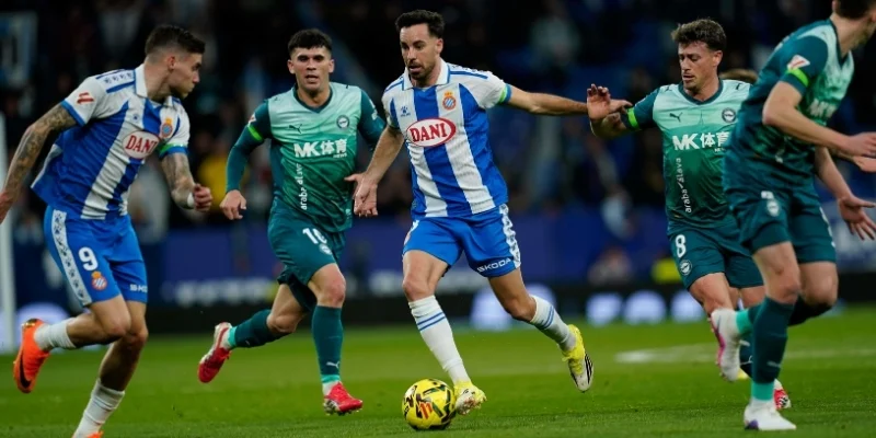 Two memorable UEFA Cup journeys of Espanyol